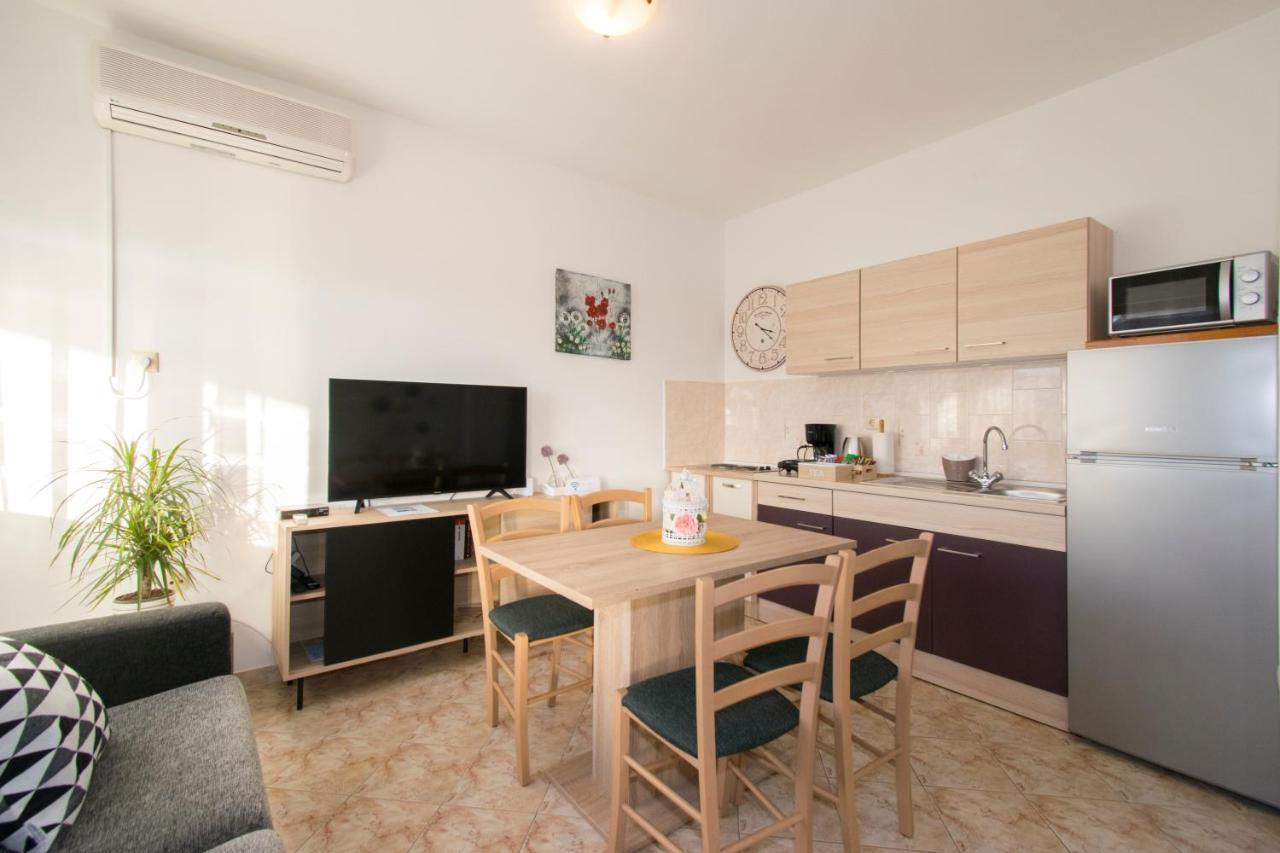 Apartman Fuma Rovinj Exterior foto