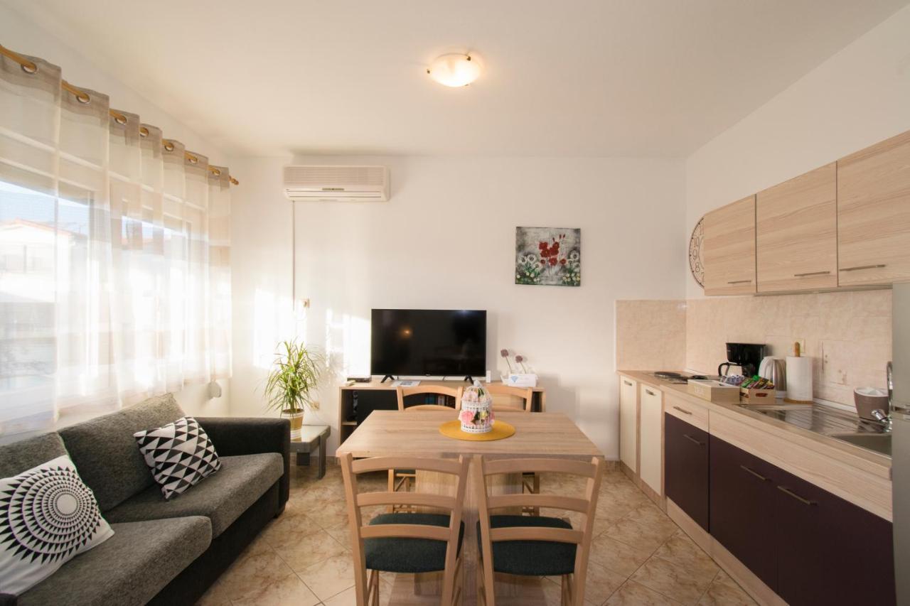 Apartman Fuma Rovinj Exterior foto